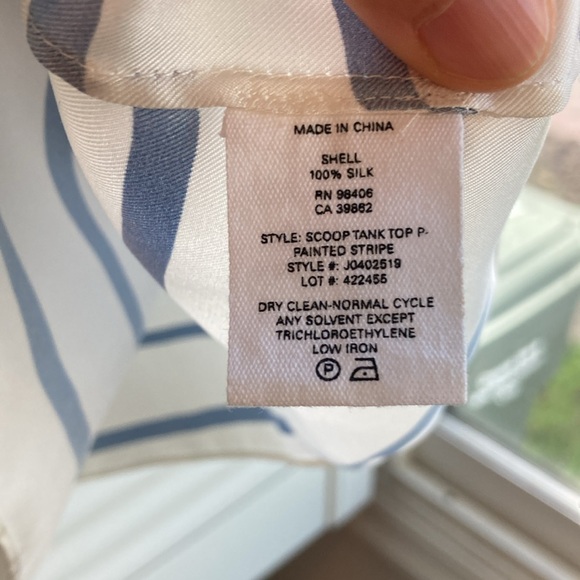 Theory silk top - BNWOT- Petite - Picture 3 of 3